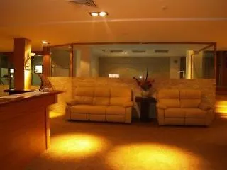Hotel Emerald Apartment-complex 3*