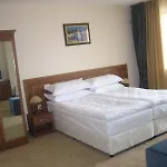 Emerald - Complex Aparthotel
