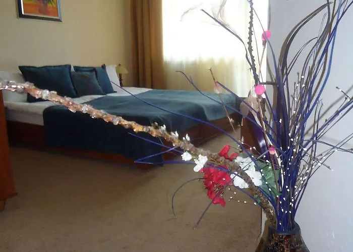 Emerald - Complex 4*